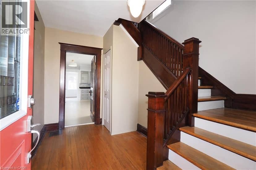 33 MAIN Street E — photo 12 of 40