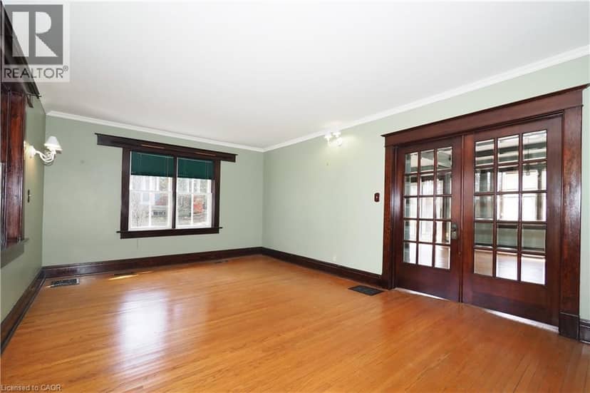 33 MAIN Street E — photo 13 of 40