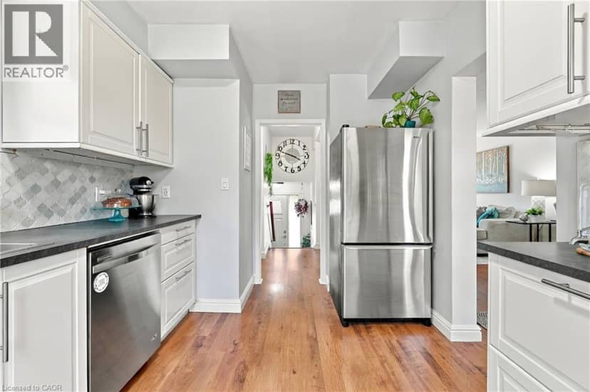 2301 BARCLAY Road — photo 13 of 40
