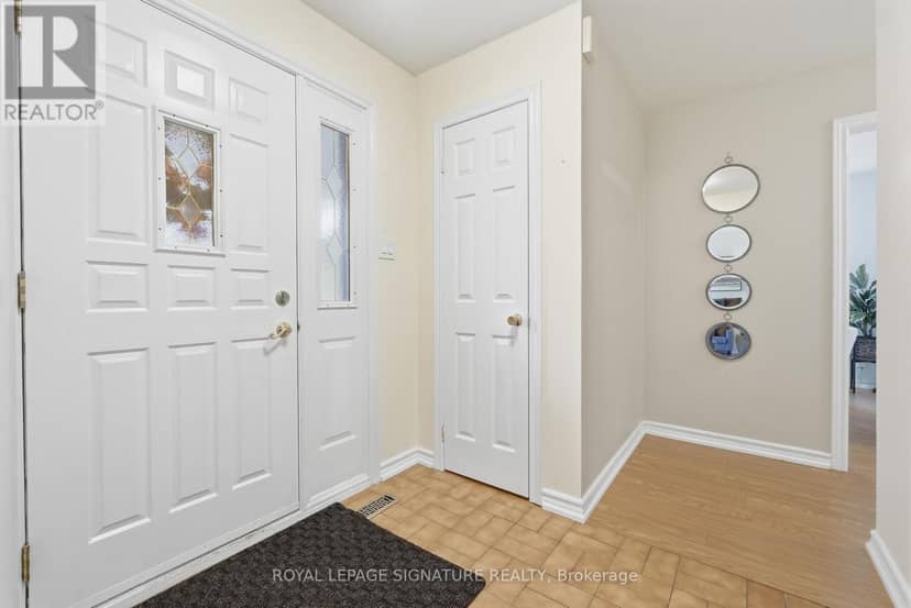 50 Killamarsh Drive, Toronto, photo 2