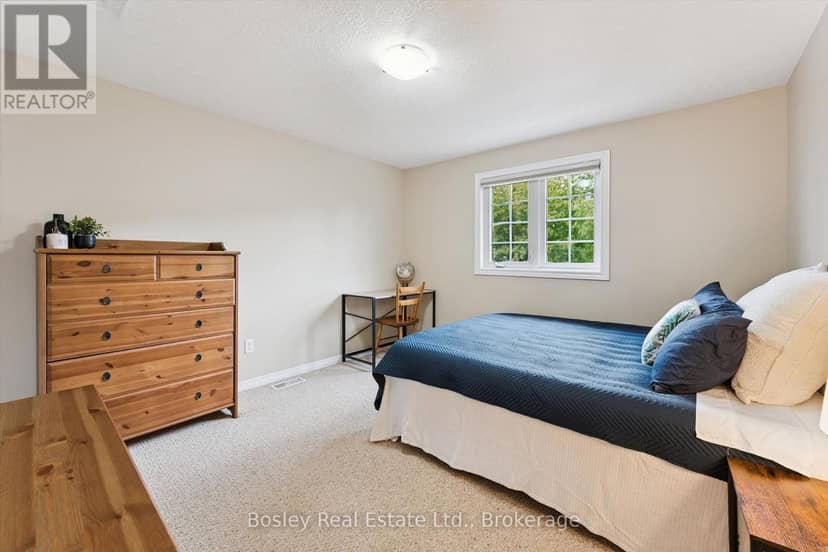 8 Walker Way — photo 15 of 40