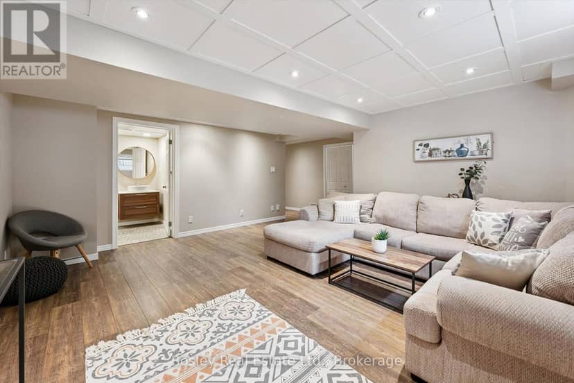 8 Walker Way — photo 26 of 40