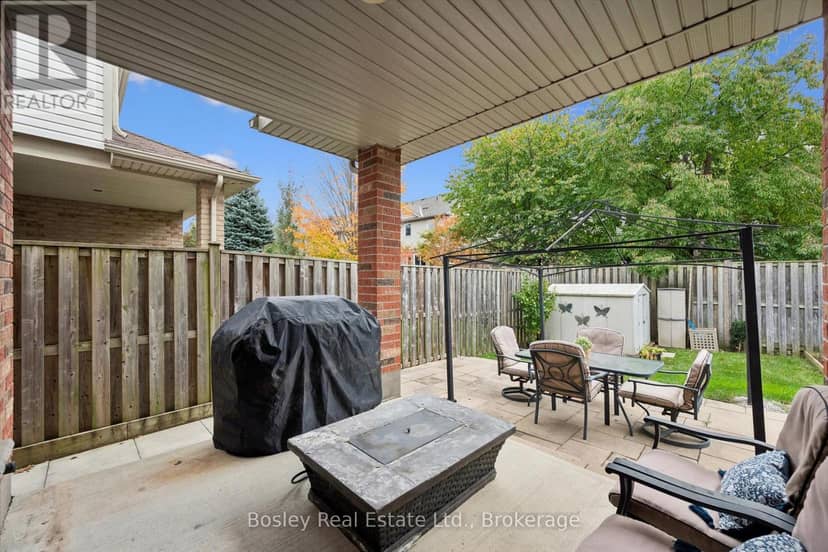 8 Walker Way — photo 31 of 40