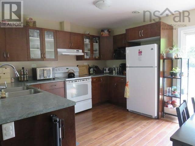 440 Woodville Road — photo 13 of 38