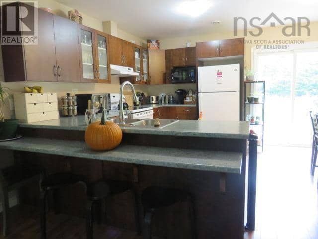 440 Woodville Road — photo 14 of 38