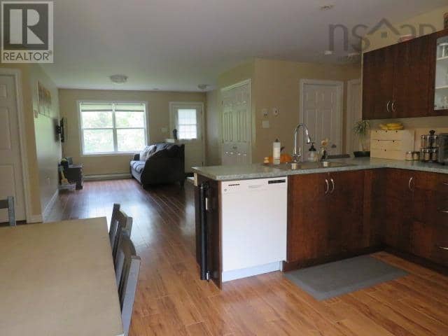 440 Woodville Road, Green Hill, photo 6