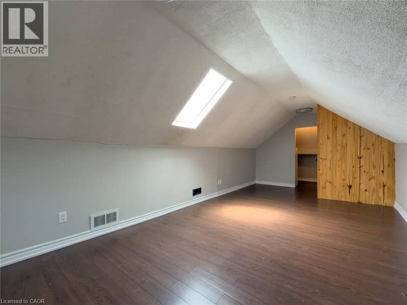 97 CROSTHWAITE Avenue N — photo 25 of 40