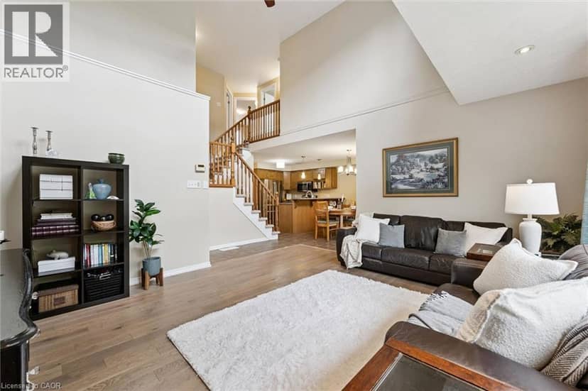 8 WALKER Way — photo 10 of 40