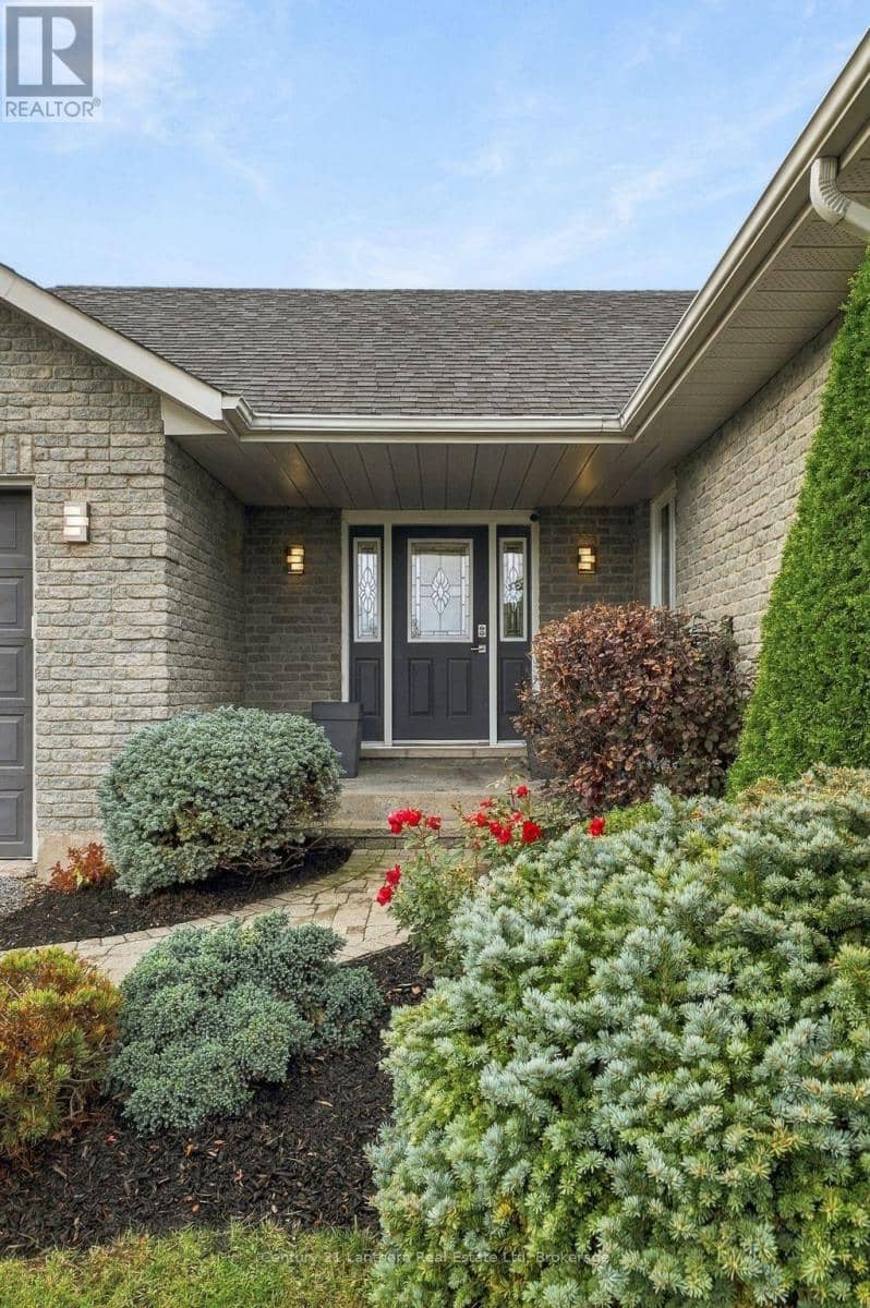 377 Pulver Road, Prince Edward County, photo 7