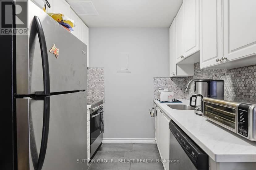 408 - 1102 Jalna Boulevard — photo 17 of 31