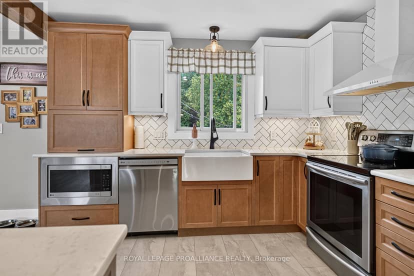 2950 Merwin Lane — photo 12 of 40
