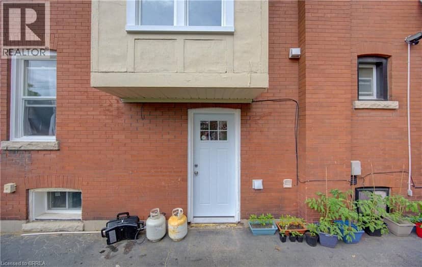 5 FLEET Street, Brantford, photo 5