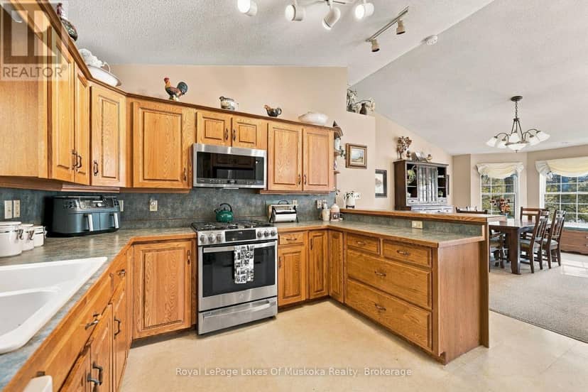 51 Golf Course Road — photo 14 of 29