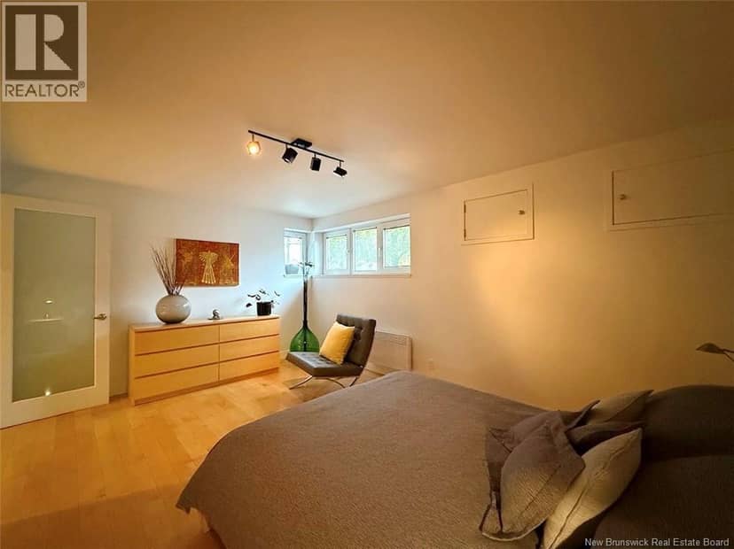 1361 Principale Street — photo 26 of 40