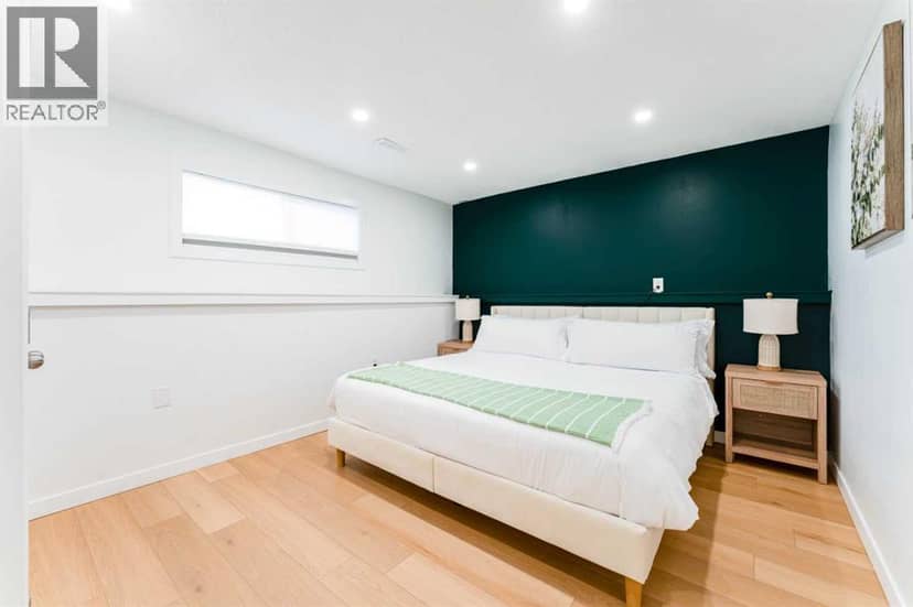 1135 penrith Crescent SE — photo 33 of 40