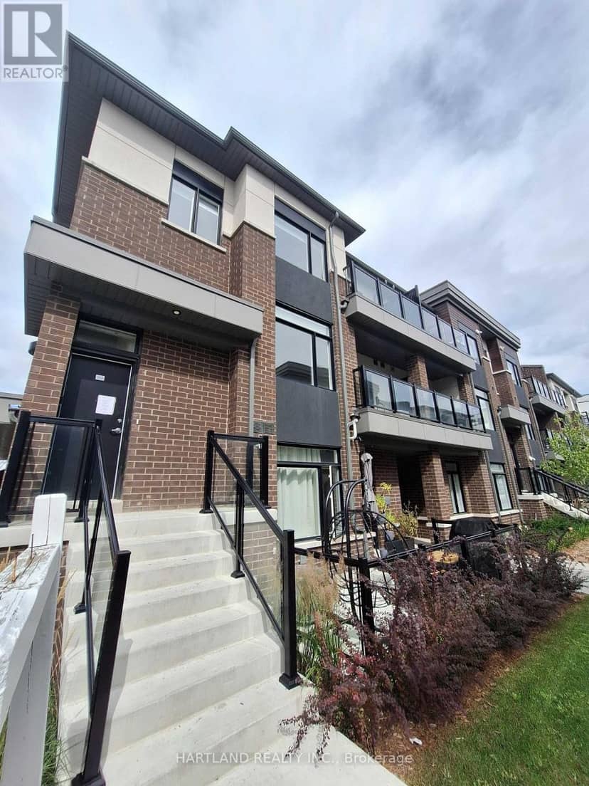 902 - 1695 Dersan Street — photo 1 of 15