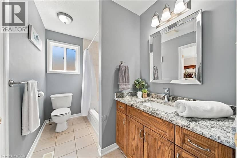 4 MACPHERSON Drive — photo 20 of 40