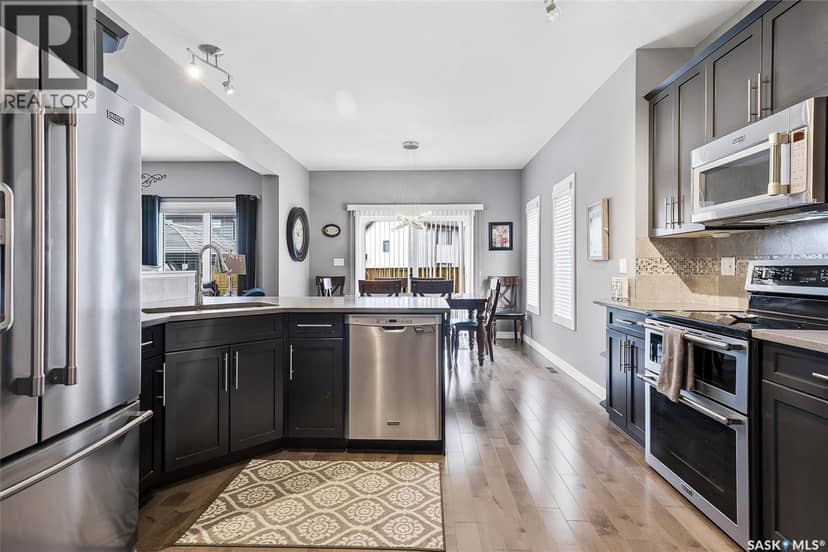 419 Kensington BOULEVARD — photo 16 of 40