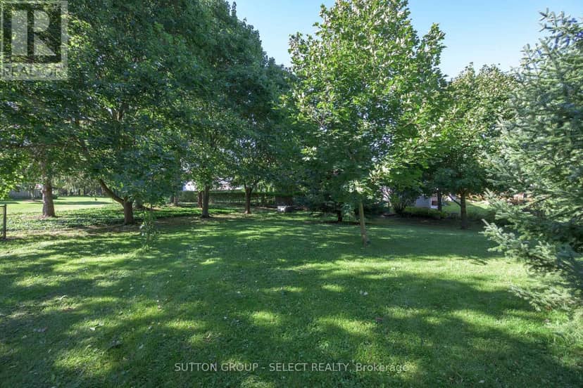 8 Kennedy Court, Middlesex Centre, photo 5