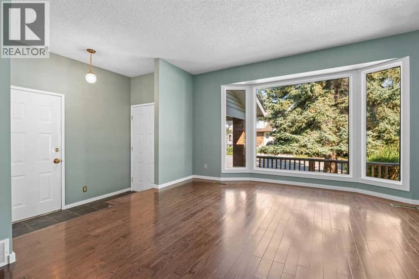 367 Woodridge Place SW — photo 16 of 40