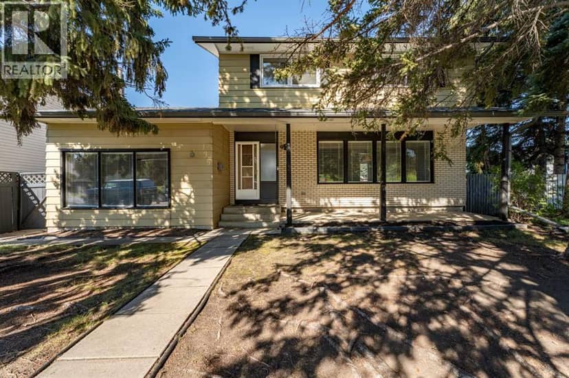 135 Queensland Road SE, Calgary, photo 3
