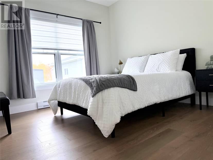 28 Pike Street — photo 28 of 36