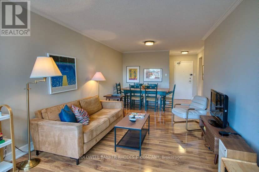 405 - 60 McLeod Street — photo 10 of 40