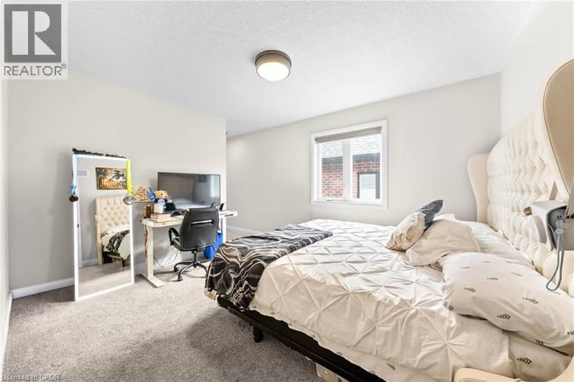 130 PONDCLIFFE Drive — photo 34 of 40