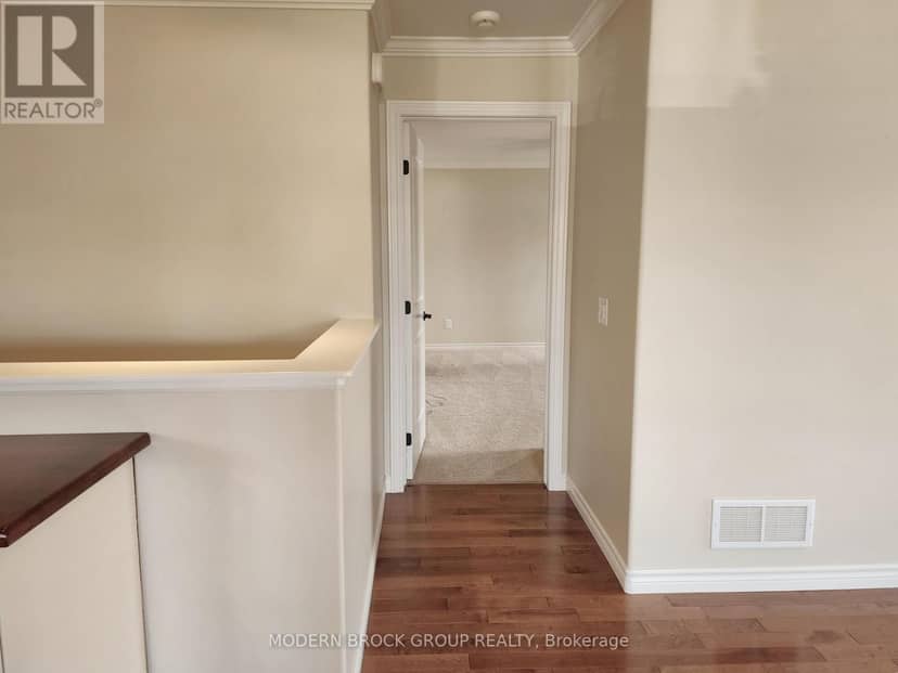 158 Wildwood Crescent — photo 22 of 40