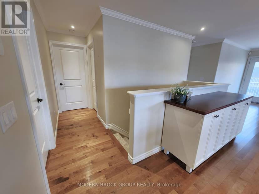 158 Wildwood Crescent — photo 31 of 40