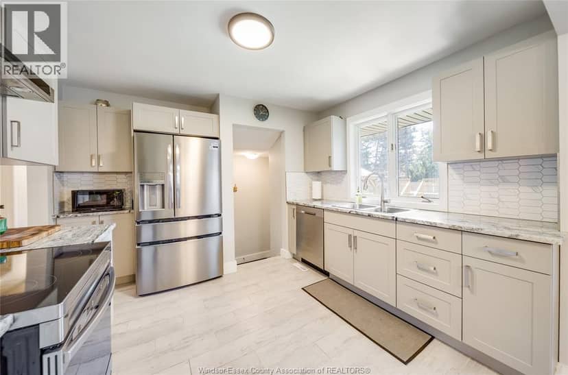 2777 Rockwell Boulevard — photo 13 of 40