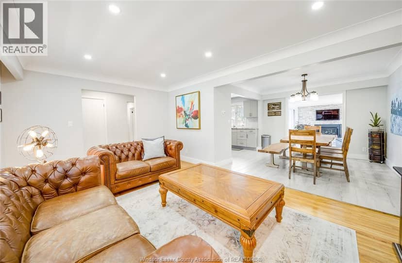 2777 Rockwell Boulevard — photo 8 of 40