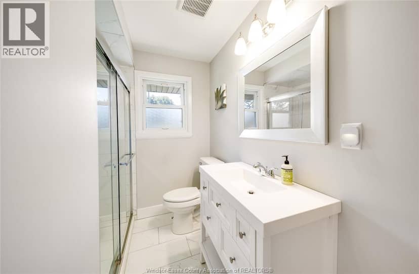 2777 Rockwell Boulevard — photo 21 of 40