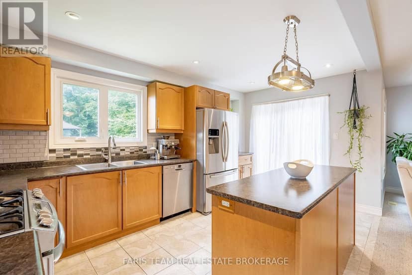 7 Mancini Drive, Essa, photo 7