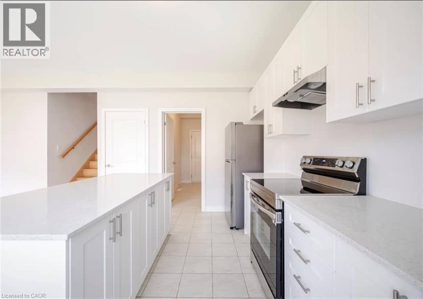 15 BIRD Street, Simcoe, photo 5