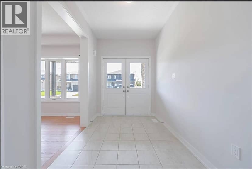 15 BIRD Street, Simcoe, photo 3