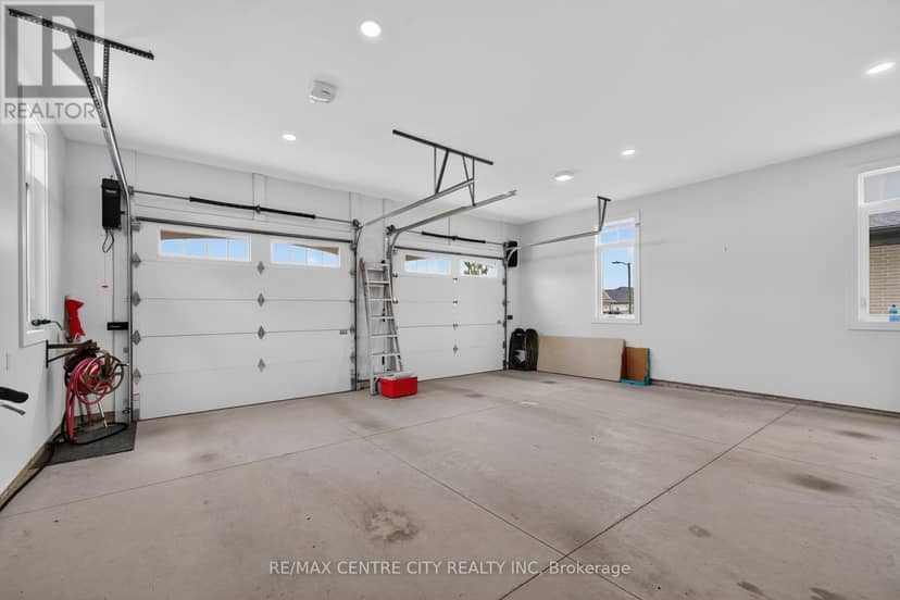 124 Lila Street — photo 33 of 40