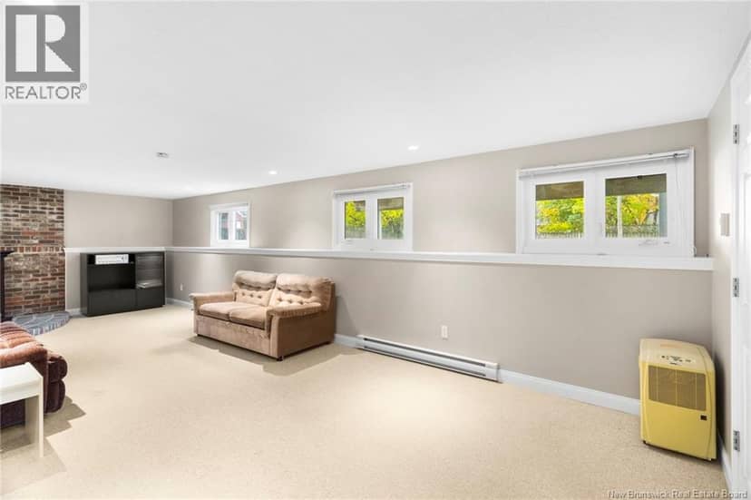 106 Hemlock Avenue — photo 28 of 40