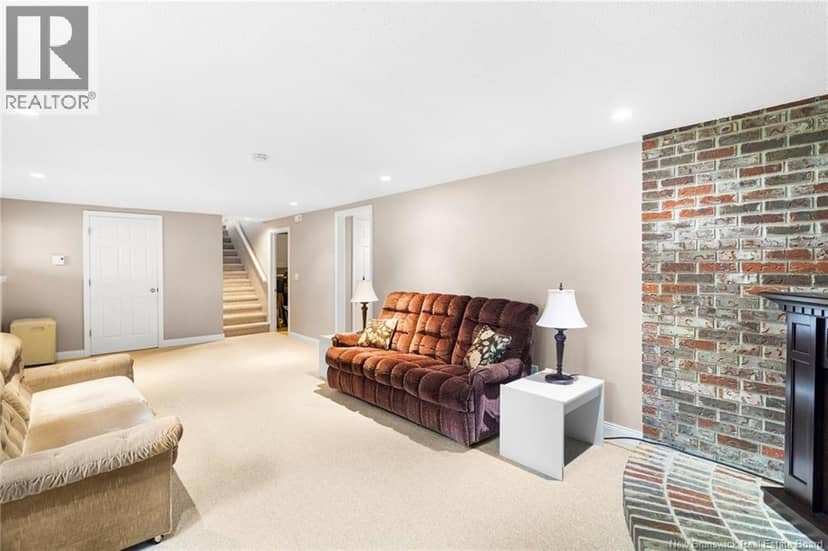 106 Hemlock Avenue — photo 30 of 40