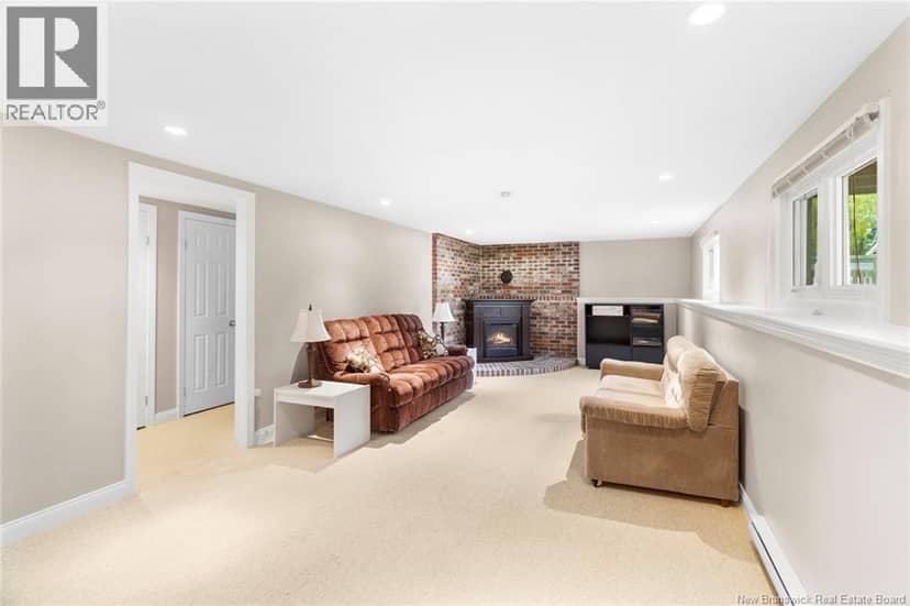 106 Hemlock Avenue — photo 31 of 40