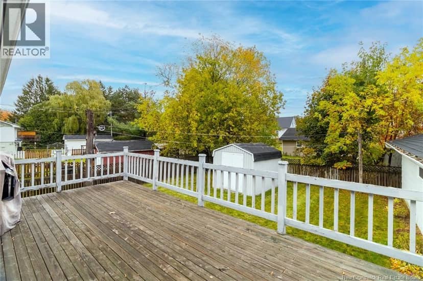 106 Hemlock Avenue — photo 38 of 40