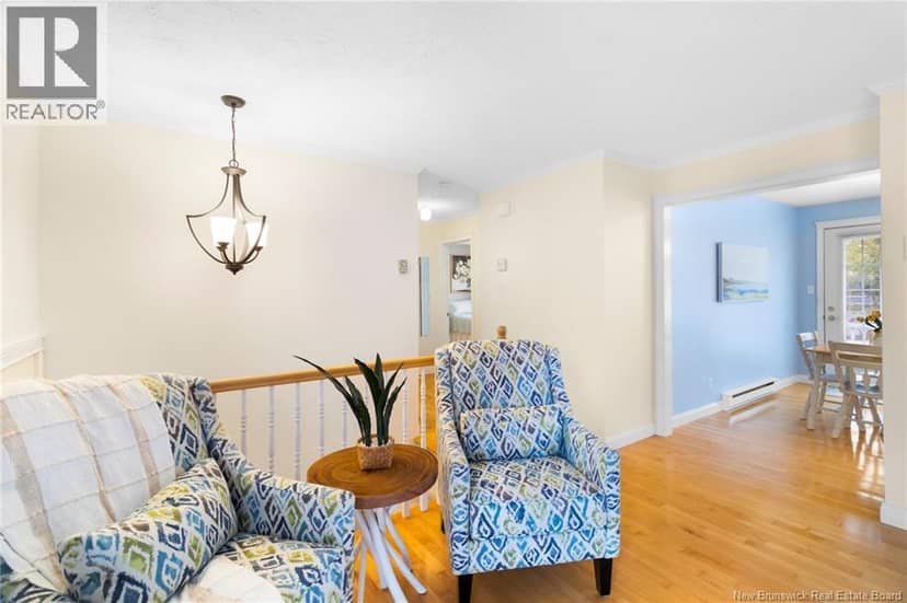 106 Hemlock Avenue — photo 7 of 40