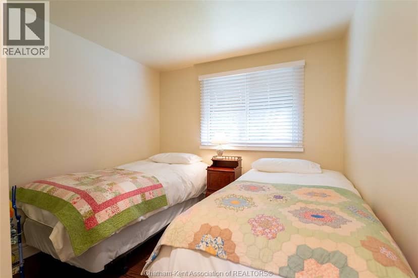 19 Glengarry CRESCENT — photo 21 of 40