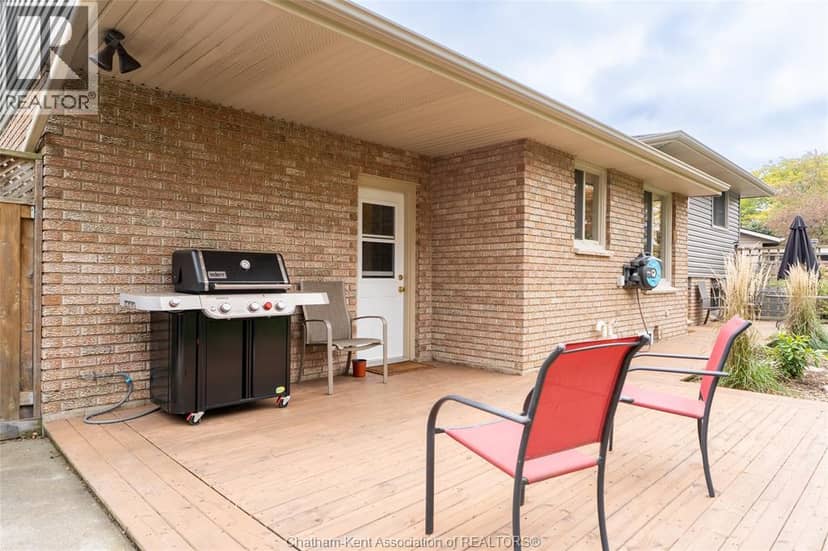 19 Glengarry CRESCENT — photo 38 of 40