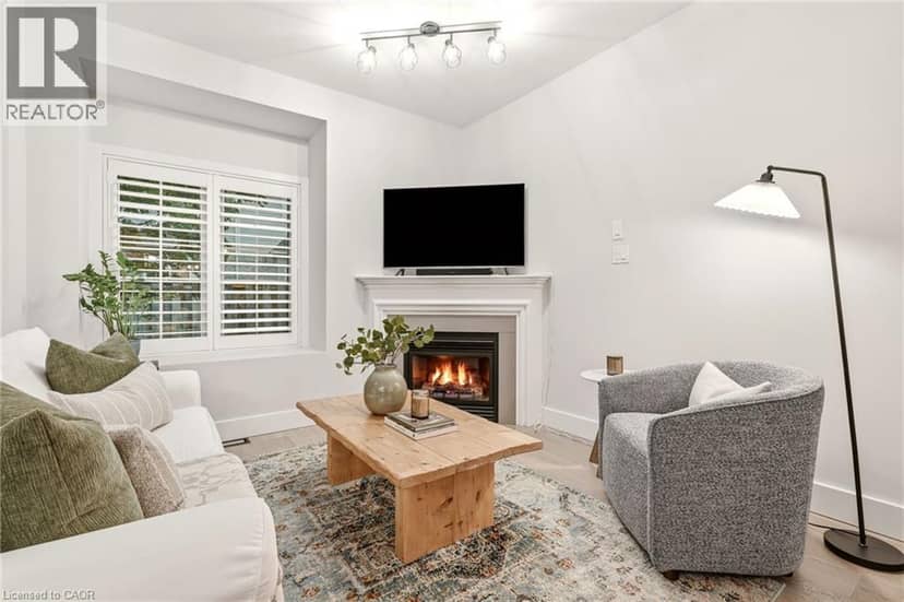 1361 STEPHENSON Drive — photo 11 of 40