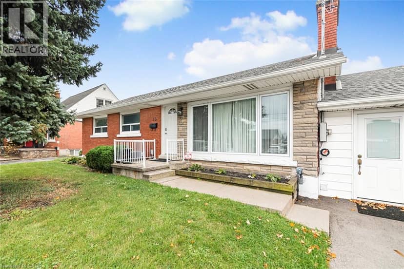 13 MEADOWVALE Avenue — photo 3 of 40