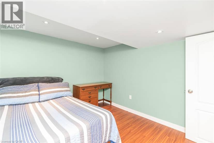 13 MEADOWVALE Avenue — photo 36 of 40