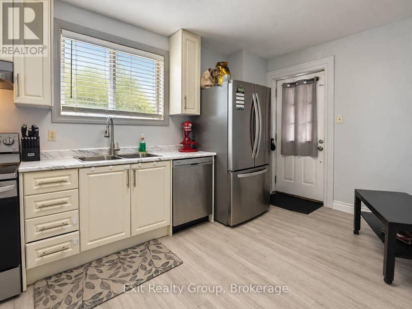 19 Cedar Street — photo 6 of 21