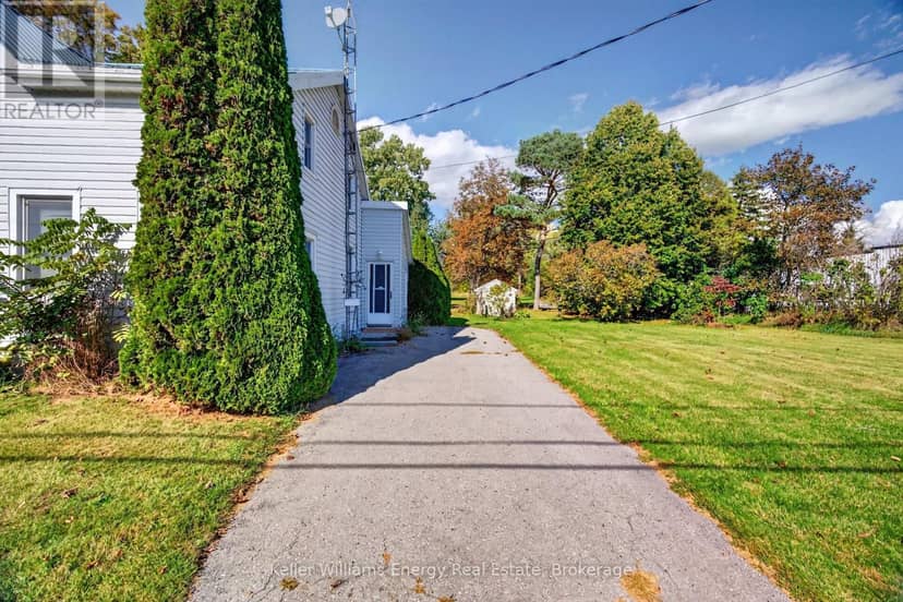 176 Wellington Main Street — photo 14 of 40