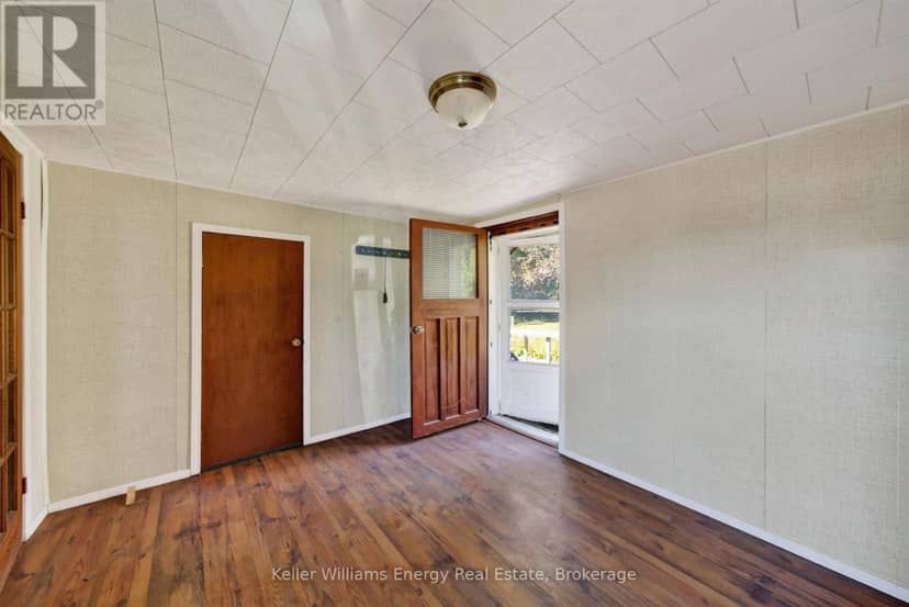 176 Wellington Main Street — photo 15 of 40